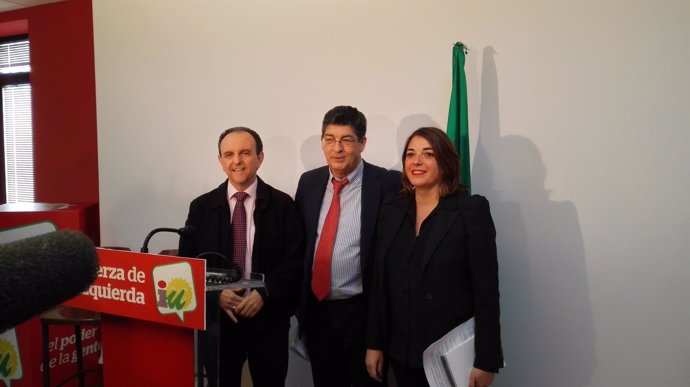Diego Valderas, hoy junto a Elena Cortés y Rafael Rodríguez