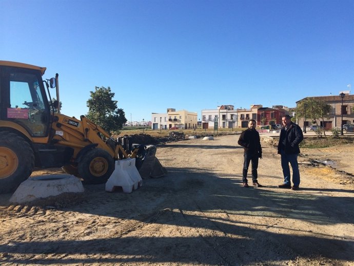 Visita a las obras de Ana María Catalán en Las Cabezas de San Juan con el Supera