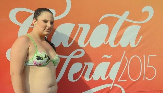 Vanesa Braga desfila en bikini en Garota Verão