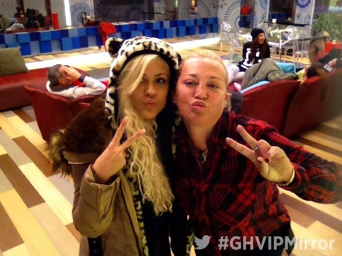 YLENIA BELEN ESTEBAN 