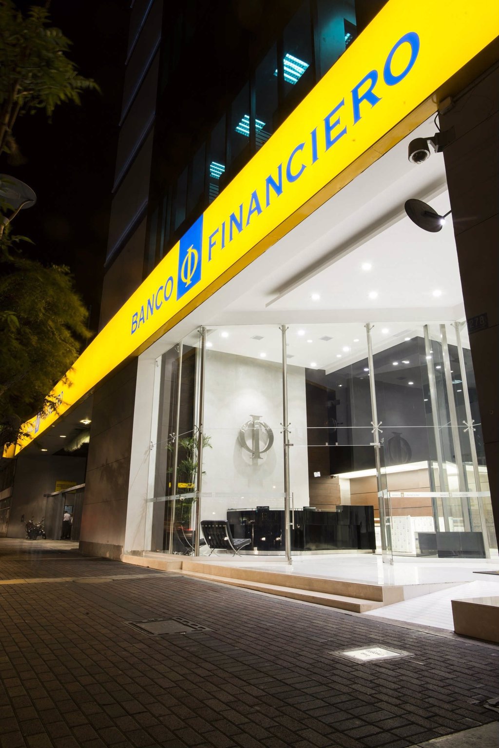 Banco Financiero, filial de Banco Pichincha, recibe ...