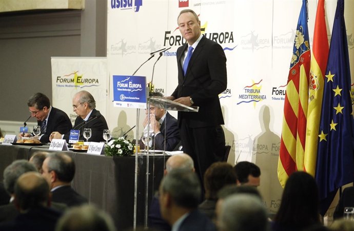 Alberto FAbra en el desayuno informativo 