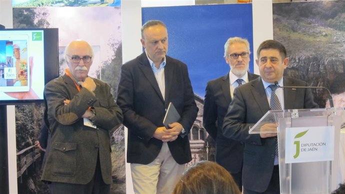 El presidente de la Diputación de Jaén, Francisco Reyes, hoy en Fitur
