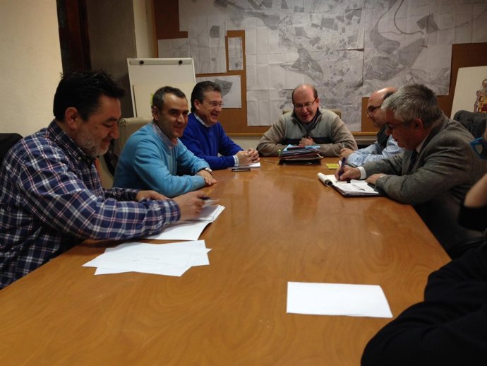 Reunión para abordar la situación del colegio Almadén de Jaén