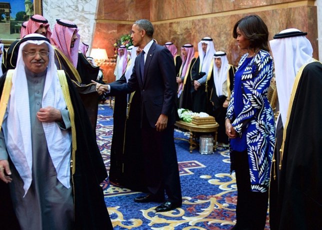 Michelle Obama dice no al velo islámico 