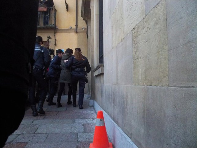 Raquel Gago a su entrada en la Audiencia Provincial de León