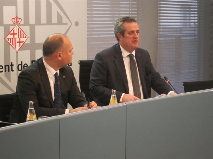 Joquiam Forn (Ayto.) y el comisionado de participación Carles Agustí. 