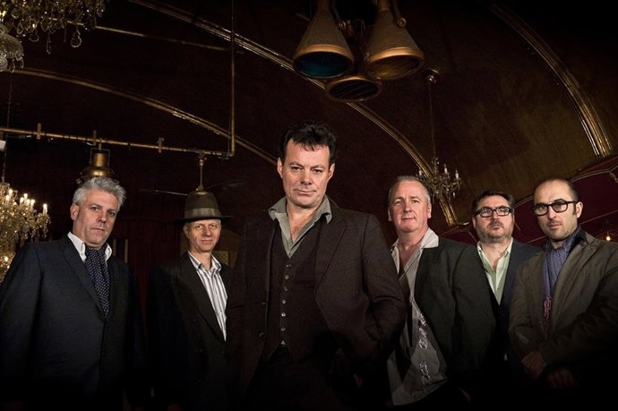 The James Hunter Six.