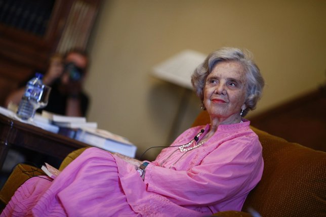   Elena Poniatowska