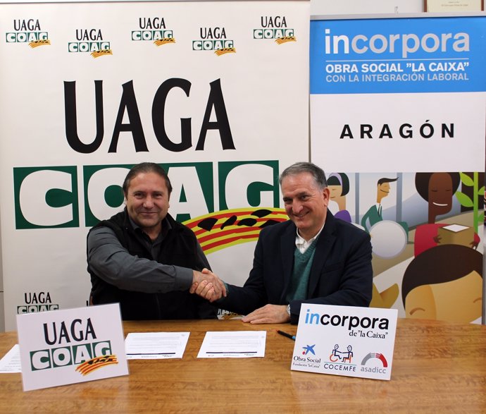 Firma del convenio entre UAGA y laCaixa