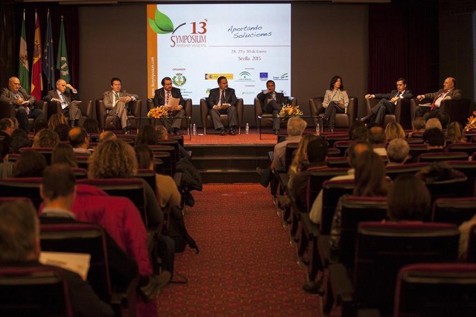 Mesa redonda dentro del 13 Symposium de Sanidad Vegetal