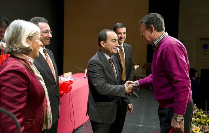Serna en la celebbración del Día del Docente