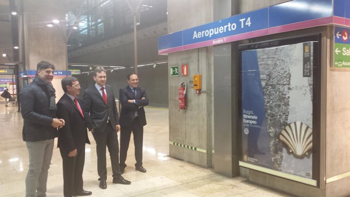 Inauguración de uno de los paneles promocionales de Burgos