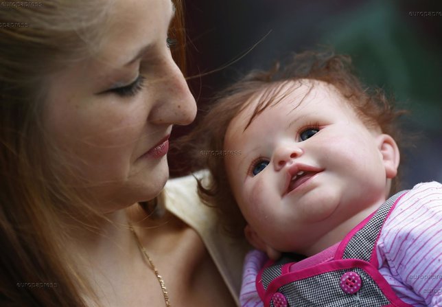 Baby reborn, los muñecos que se cuidan como bebés recién nacidos