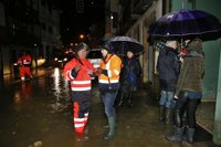 Díaz inspecciona los daños ocasionados por el desbordamiento de varios ríos