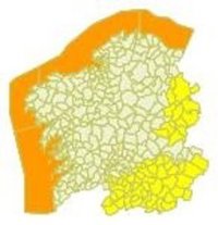 El litoral gallego seguirá este sábado en alerta por olas de hasta 7 metros y la montaña de Lugo y Ourense por nieve