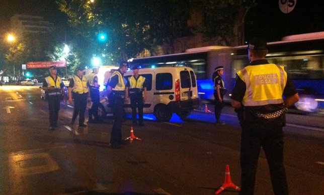 Un momento del control de la Policía Local