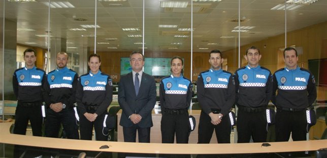 Policías locales junto al director de Protección Civil, Fernando Salguero