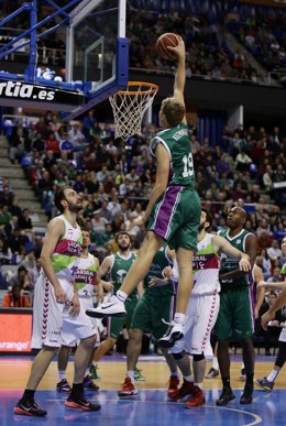 Unicaja mantiene el tipo ante Baskonia