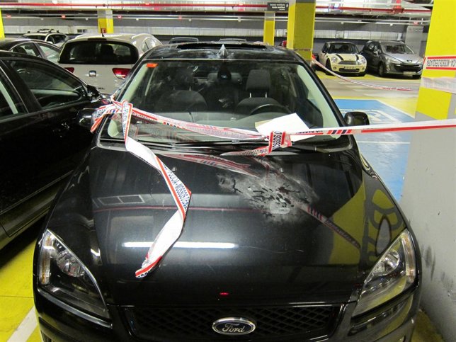 Coche Precintado Tras Ser Forzado En Parking De Sants