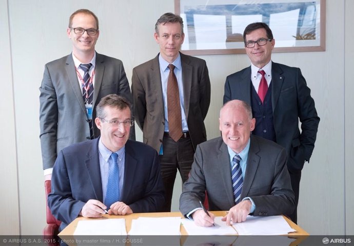 Firma del acuerdo entre HAECO y Airbus