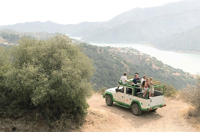 Turismo de interior málaga costa del sol provincia turistas naturaleza safari 