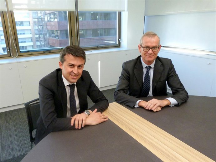 J. Estalella, consejero delegado de Overlord, y C. De Juan, director corporativo