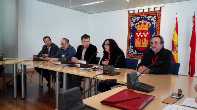 Tomás Gómez con sindicatos de la Mesa Sectorial de Educación