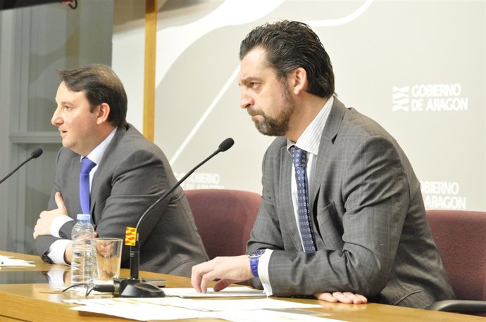 Director general de Economía, José María García, y el de INAEM, Jorge Escario.