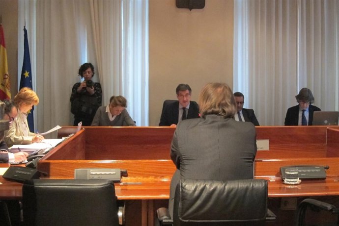 González Marroquín, de espaldas en la comparecencia