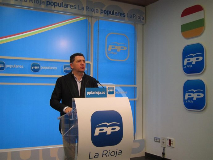 El secretario general del PP, Carlos Cuevas, analiza desempleo