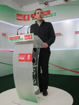 Mario Jiménez en la sede del PSOE-A