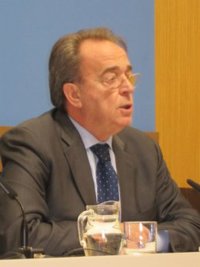 Pérez Anadón afirma que todas las certificaciones son "correctas"