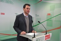 PSOE ve el dato "malo sin paliativos" y pide a Rajoy planes de empleo propios
