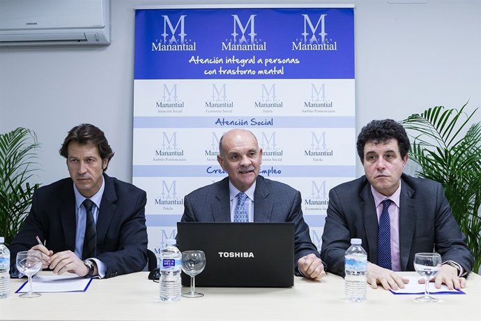 Firma de convenio entre Fundación Manantial y Janssen