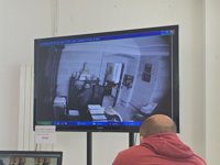 La Sala visiona 12 vídeos en los que se ve a Castiñeiras cogiendo documentos y dinero en la Catedral