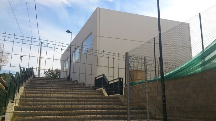 Edificio de la biblioteca, ludoteca y CTL de Montañana