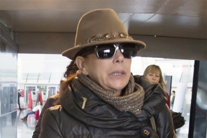 Isabel Pantoja muy antipática con la prensa