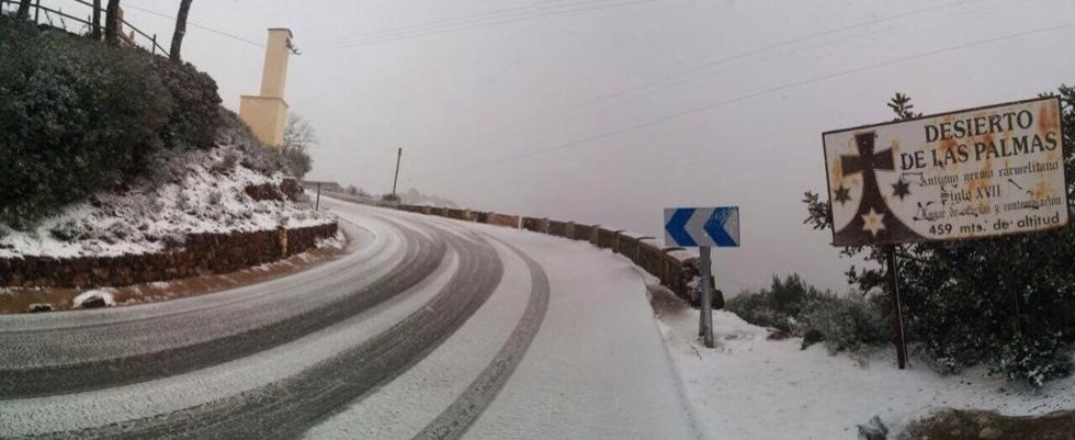 La nieve llega al Desierto de las Palmas (Benicassim) 