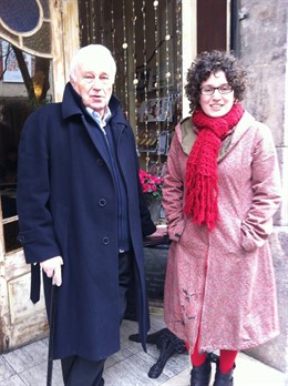 El poeta Francesc Garriga y la autora de cuentos Tina Vallès