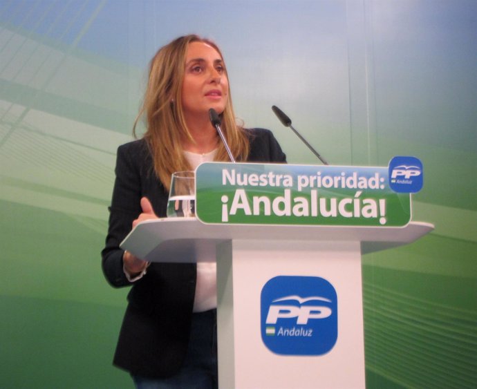 Marifrán Carazo en rueda de prensa en el PP-A