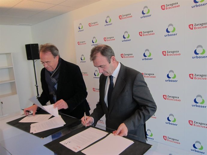 Pérez Anadón firma un convenio de investigación a partir de lodos de Depuradora