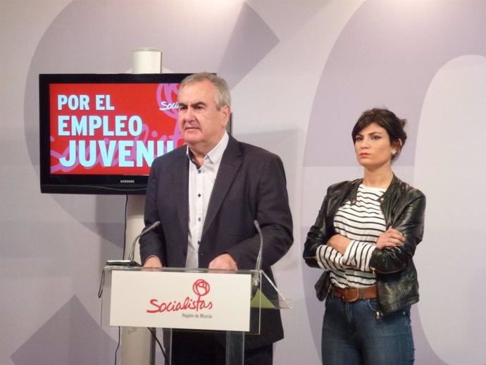 González Tovar y Sánchez Roca en una rueda de prensa