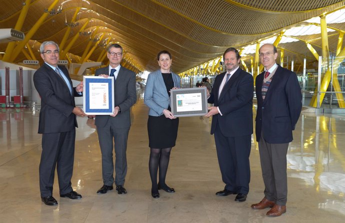 Barajas recibe el certificado Excelencia Europea 500+