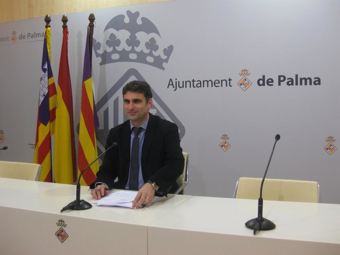 Martínez en la rueda de prensa