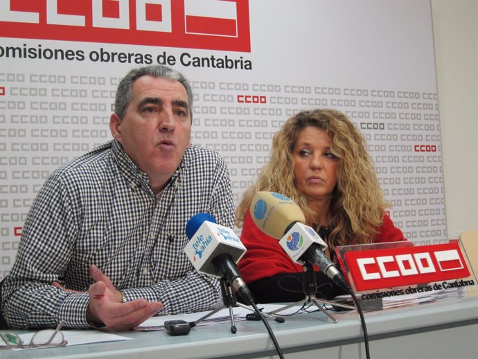 Juan Carlos Aizpurua y Ana Belén Ortiz, representantes de CCOO en Correos 