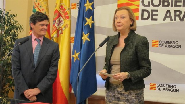 Presidente de la SAREB, Jaime Echegoyen, y de Aragón, Luisa Fernanda Rudi