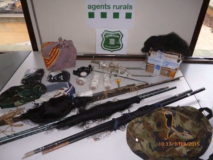 Material incautado por los Agentes Rurales en Osona