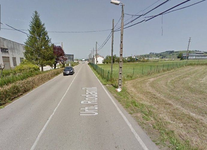 El tramo de carrertera sin aceras