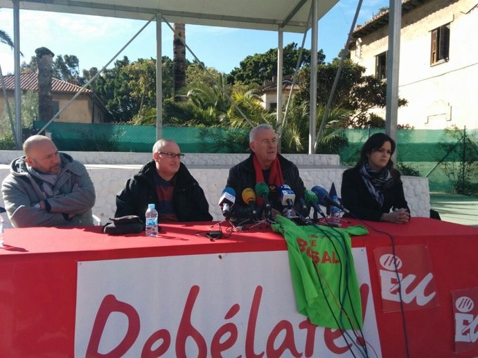 Rueda de prensa de Cayo Lara en Puerto de Sagunto